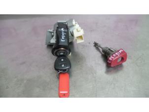 Used Set of locks Toyota Auris (E15) 1.6 Dual VVT-i 16V Price € 49,99 Margin scheme offered by Autodemontage Aandijk