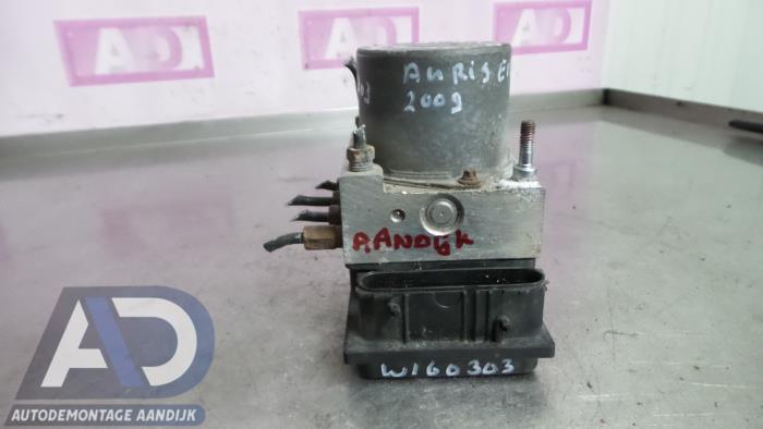Begagnade ABS-pump Toyota Auris (E15) 1.6 Dual VVT-i 16V Pris € 60,00 Marginaltabell erbjuds av Autodemontage Aandijk