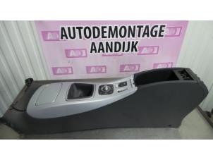 Used Middle console Renault Laguna Coupé (DT) 2.0 Turbo 16V GT Price on request offered by Autodemontage Aandijk
