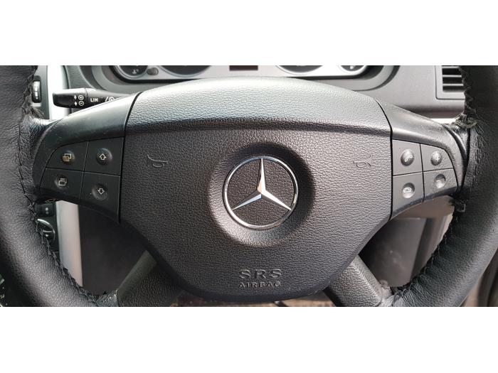 Airbag izquierda (volante) de un Mercedes-Benz B (W245,242) 1.7 B-170 16V 2007