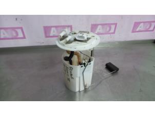 Used Tank float Renault Scénic III (JZ) 2.0 dCi 16V Autom. Price on request offered by Autodemontage Aandijk