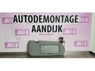 Used Sun visor Kia Sorento I (JC) 2.5 CRDi 16V VGT Price € 15,00 Margin scheme offered by Autodemontage Aandijk
