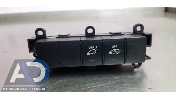 Begagnade Larmmodul Mercedes B (W245) 1.7 B-170 16V Pris € 40,00 Marginaltabell erbjuds av Autodemontage Aandijk