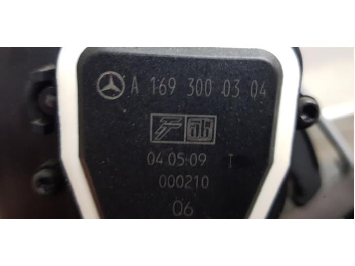 Capteur de position pédale d'accélérateur d'un Mercedes-Benz A (W169) 2.0 A-180 CDI 16V 2009