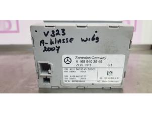 Used Gateway module Mercedes A (W169) 2.0 A-180 CDI 16V 3-Drs. Price € 29,99 Margin scheme offered by Autodemontage Aandijk