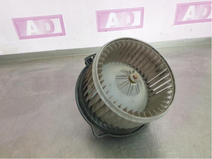 Ventilateur chauffage d'un Mitsubishi L-400 2.5 TD 1999