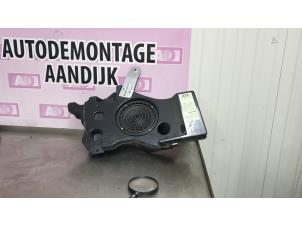 Used Subwoofer Audi A3 Sportback (8PA) 2.0 TDI 16V Price € 64,99 Margin scheme offered by Autodemontage Aandijk