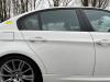 Drzwi prawe tylne wersja 4-drzwiowa z BMW 3 serie (E90) 320d 16V Corporate Lease 2011