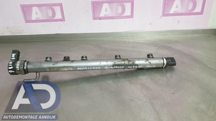 Usagé Système d'injection Mercedes B (W245) 2.0 B-180 CDI 16V Prix € 124,99 Règlement à la marge proposé par Autodemontage Aandijk
