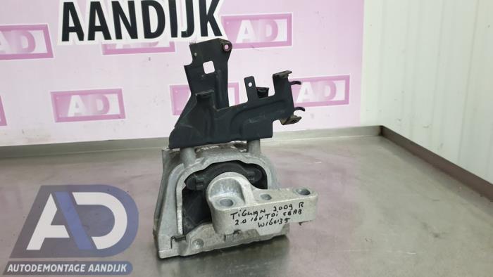 Used Engine mount Volkswagen Tiguan (5N1/2) 2.0 TDI 16V 4Motion Price € 34,99 Margin scheme offered by Autodemontage Aandijk