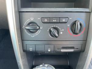 Usados Panel de control de calefacción Peugeot 207/207+ (WA/WC/WM) 1.6 16V GT THP Precio € 29,99 Norma de margen ofrecido por Autodemontage Aandijk