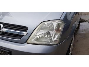 Used Headlight, left Opel Meriva 1.6 16V Price € 34,99 Margin scheme offered by Autodemontage Aandijk