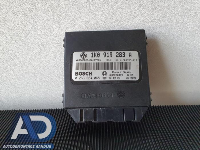 Begagnade PDC-modul Volkswagen Touran (1T1/T2) 2.0 TDI DPF Pris € 29,99 Marginaltabell erbjuds av Autodemontage Aandijk