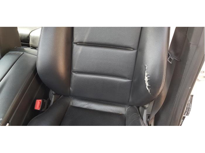 Seat, left from a Mercedes-Benz E (W212) E-200 CDI 16V BlueEfficiency,BlueTEC 2013