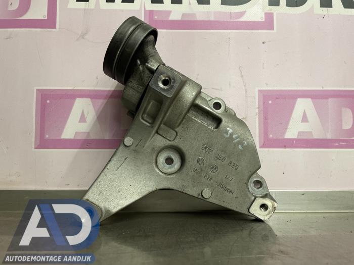 Usados Rodillo tensor correa múltiple Volkswagen Polo V (6R) 1.2 TSI Precio € 24,99 Norma de margen ofrecido por Autodemontage Aandijk