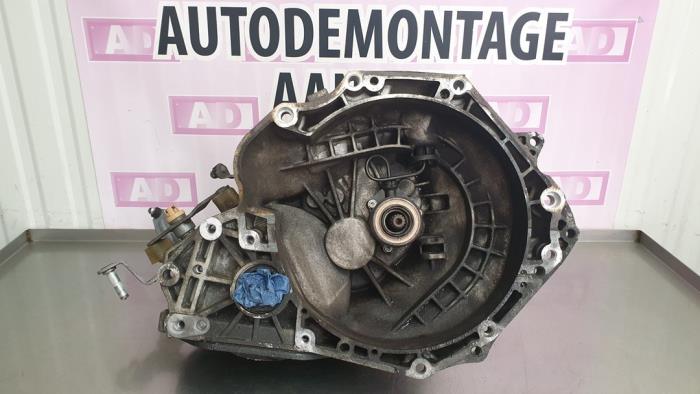 Gearbox from a Opel Corsa D 1.2 16V 2008