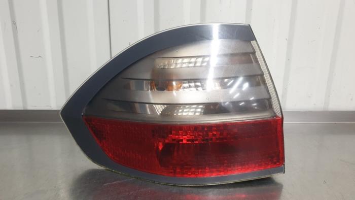 Tylne swiatlo pozycyjne lewe z Ford S-Max (GBW) 2.0 TDCi 16V 140 2008