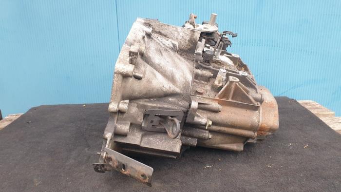 Gearbox from a Peugeot 607 (9D/U) 2.2 16V 2004