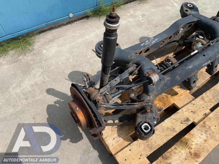 Rear wheel drive rear axle BMW 1 serie 118d 16V - 00000