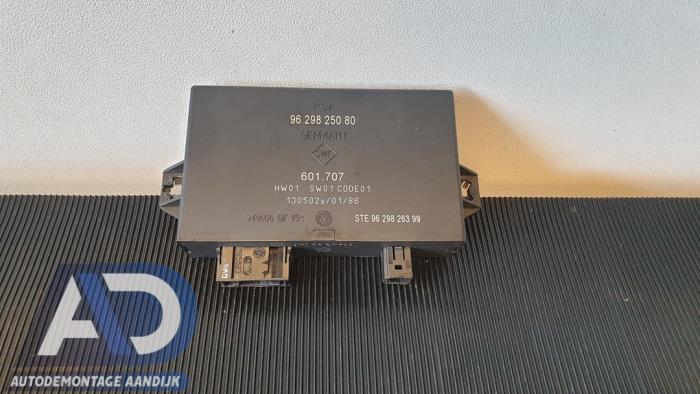 Usagé Module PDC Peugeot 607 (9D/U) 2.2 16V Prix € 29,99 Règlement à la marge proposé par Autodemontage Aandijk