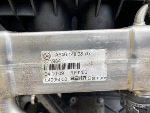 Usados Refrigerador EGR Mercedes C (W203) 2.2 C-220 CDI 16V Precio € 49,99 Norma de margen ofrecido por Autodemontage Aandijk