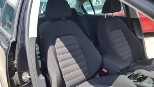 Used Seat, right Volkswagen Passat (3C2) 2.0 TDI 16V 170 Price € 125,00 Margin scheme offered by Autodemontage Aandijk