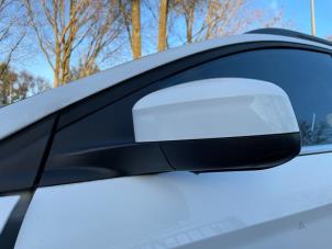 Used Wing mirror, left Ford Mondeo IV Wagon 2.0 TDCi 140 16V Price € 49,99 Margin scheme offered by Autodemontage Aandijk