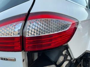 Used Taillight, right Ford Mondeo IV Wagon 2.0 TDCi 140 16V Price € 49,99 Margin scheme offered by Autodemontage Aandijk