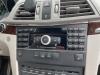 Mercedes-Benz E (C207) E-350 CGI V6 24V Reproductor de CD y radio