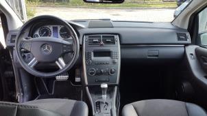 Used Glovebox Mercedes B (W245,242) 2.0 B-200 CDI 16V Price € 34,99 Margin scheme offered by Autodemontage Aandijk