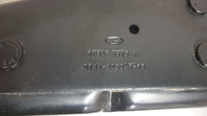 Riel de puerta corredera derecha de un Ford Transit Connect (PJ2) 1.6 TDCi 16V 95 2016