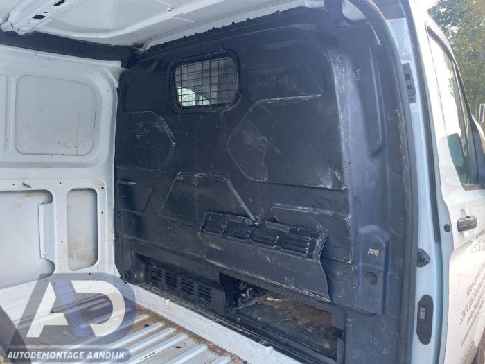 Używane Przegroda kabiny Ford Transit Custom 2.2 TDCi 16V Cena € 199,99 Procedura marży oferowane przez Autodemontage Aandijk