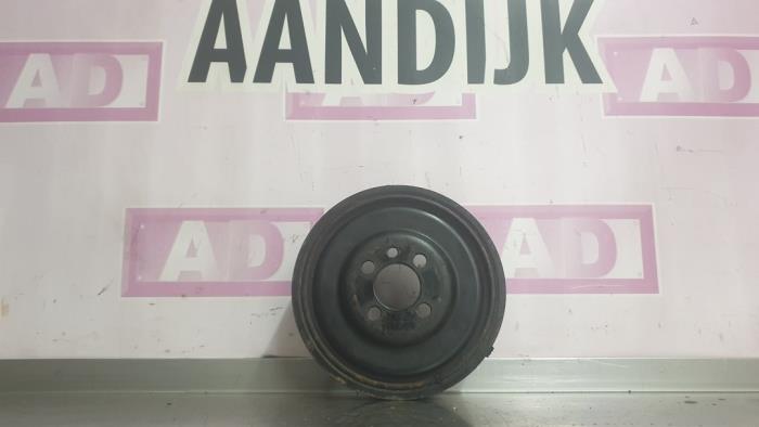 Crankshaft pulley from a Seat Exeo ST (3R5) 2.0 TDI 16V 2012