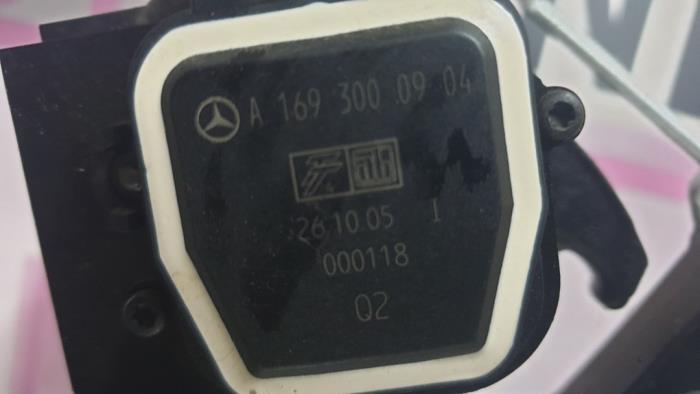 Gaspedalposition Sensor van een Mercedes-Benz B (W245,242) 2.0 B-200 16V 2006