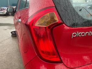 Used Taillight, left Kia Picanto (TA) 1.2 16V Price € 49,99 Margin scheme offered by Autodemontage Aandijk