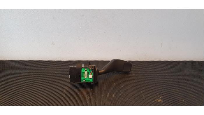 Indicator switch from a Ford S-Max (GBW) 2.0 TDCi 16V 140 2008