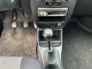 Used Gear stick Daihatsu Cuore (L251/271/276) 1.0 12V DVVT Price on request offered by Autodemontage Aandijk