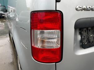 Gebrauchte Rücklicht links Volkswagen Caddy III (2KA,2KH,2CA,2CH) 1.9 TDI Preis € 24,99 Margenregelung angeboten von Autodemontage Aandijk