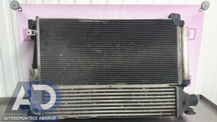 Usagé Radiateur clim Alfa Romeo MiTo (955) 1.6 JTDm 16V Prix € 49,99 Règlement à la marge proposé par Autodemontage Aandijk