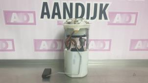 Usados Bomba eléctrica de combustible Suzuki Swift (ZA/ZC/ZD1/2/3/9) 1.3 VVT 16V Precio € 24,99 Norma de margen ofrecido por Autodemontage Aandijk