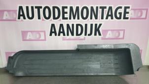 Używane Stopien drzwi przednich prawych Mercedes Vito (639.6) 2.2 111 CDI 16V Cena € 29,99 Procedura marży oferowane przez Autodemontage Aandijk