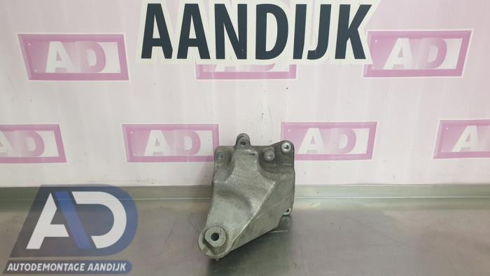 Used Engine mount Mercedes E (C207) E-350 CGI V6 24V Price € 39,99 Margin scheme offered by Autodemontage Aandijk