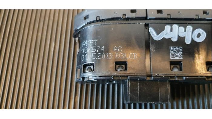 Schalter (sonstige) van een Ford Focus 3 Wagon 1.6 TDCi ECOnetic 2014