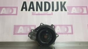 Used Water pump Toyota RAV4 (A3) 2.2 D-4D 16V 4x4 Price € 34,99 Margin scheme offered by Autodemontage Aandijk