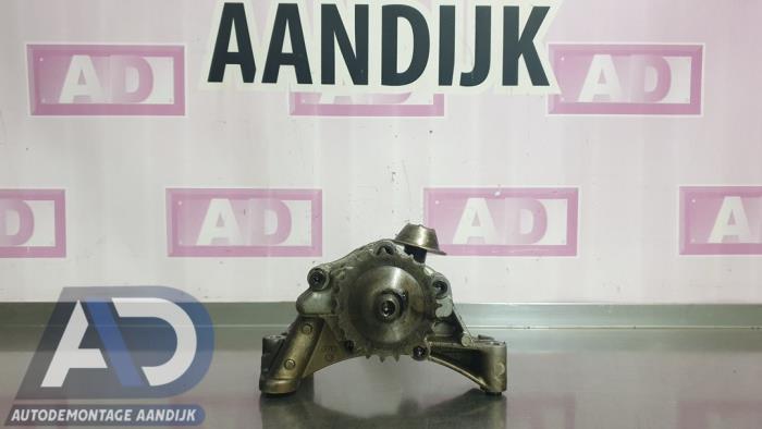 Używane Pompa oleju Skoda Octavia Combi (1Z5) 1.9 TDI Cena € 29,99 Procedura marży oferowane przez Autodemontage Aandijk