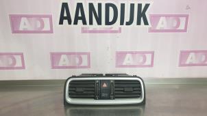 Used Dashboard vent Skoda Roomster (5J) 1.4 TDI 80 Price € 24,99 Margin scheme offered by Autodemontage Aandijk