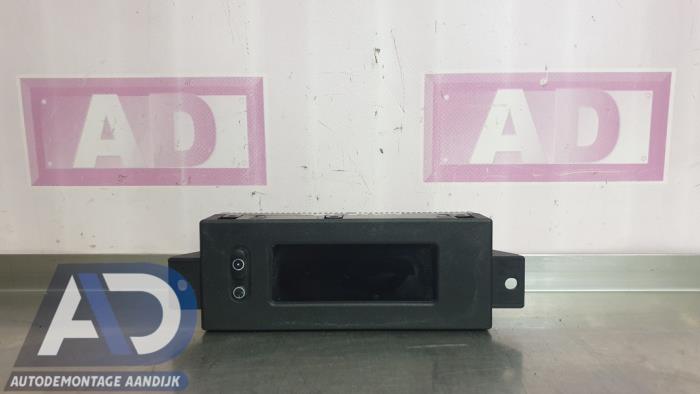 Begagnade Innerdisplay Opel Corsa D 1.3 CDTi 16V ecoFLEX Pris € 19,99 Marginaltabell erbjuds av Autodemontage Aandijk