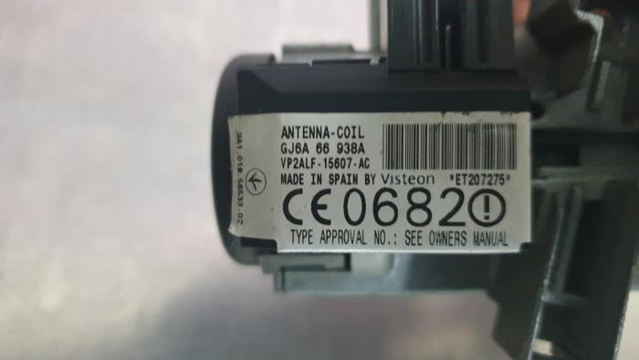 Cerradura de contacto y llave de un Mazda 2 (NB/NC/ND/NE) 1.25 16V 2003