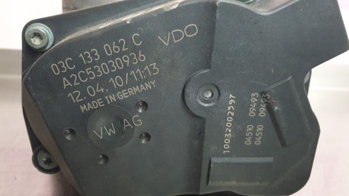 Throttle body from a Volkswagen Golf VI (5K1) 1.4 16V 2011