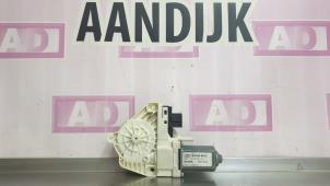 Used Door window motor Audi A6 Avant Quattro (C6) 2.7 TDI V6 24V Price € 24,99 Margin scheme offered by Autodemontage Aandijk